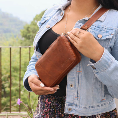 Personalized Handbags, Purses & Wallets for Women