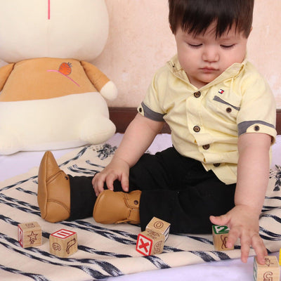 MK21005 - Baby Keepsake Chukkas Dorado