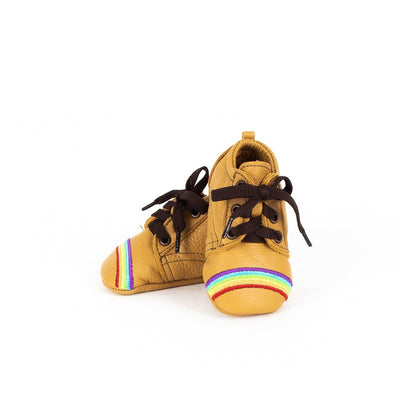 MK21025 - Rainbow Baby Varsity Shoes Dorado