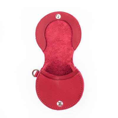 MK211258 - Brave Carrier [Leather AirPod Case]