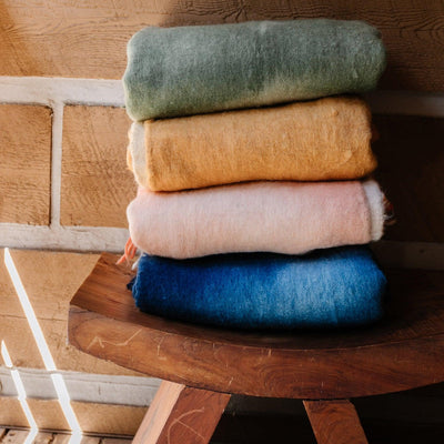 MM1003 - Wool Momos Blanket Ombre Olive Green