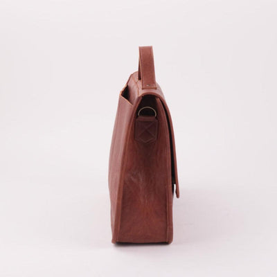 WMK221036 - Leather Messenger Bag